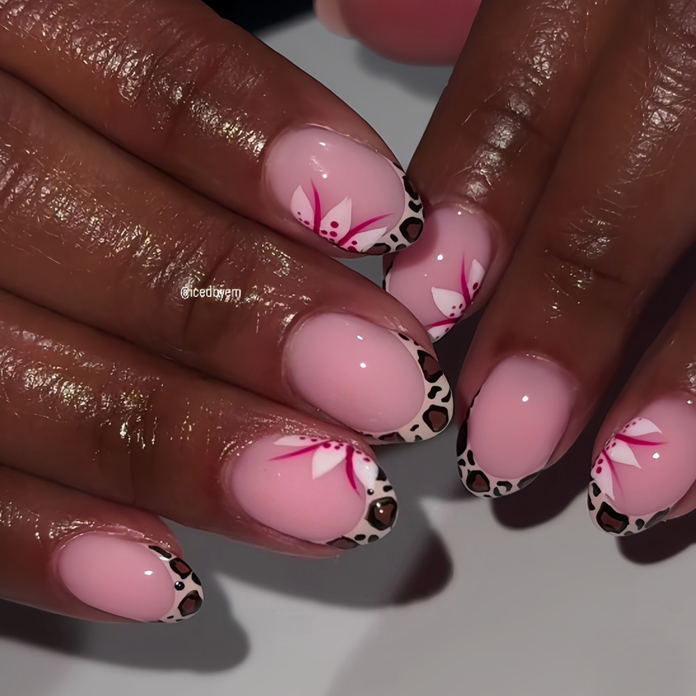 Korte lange nepnagels voor dam - Nail Extension Tips recensie en prijs