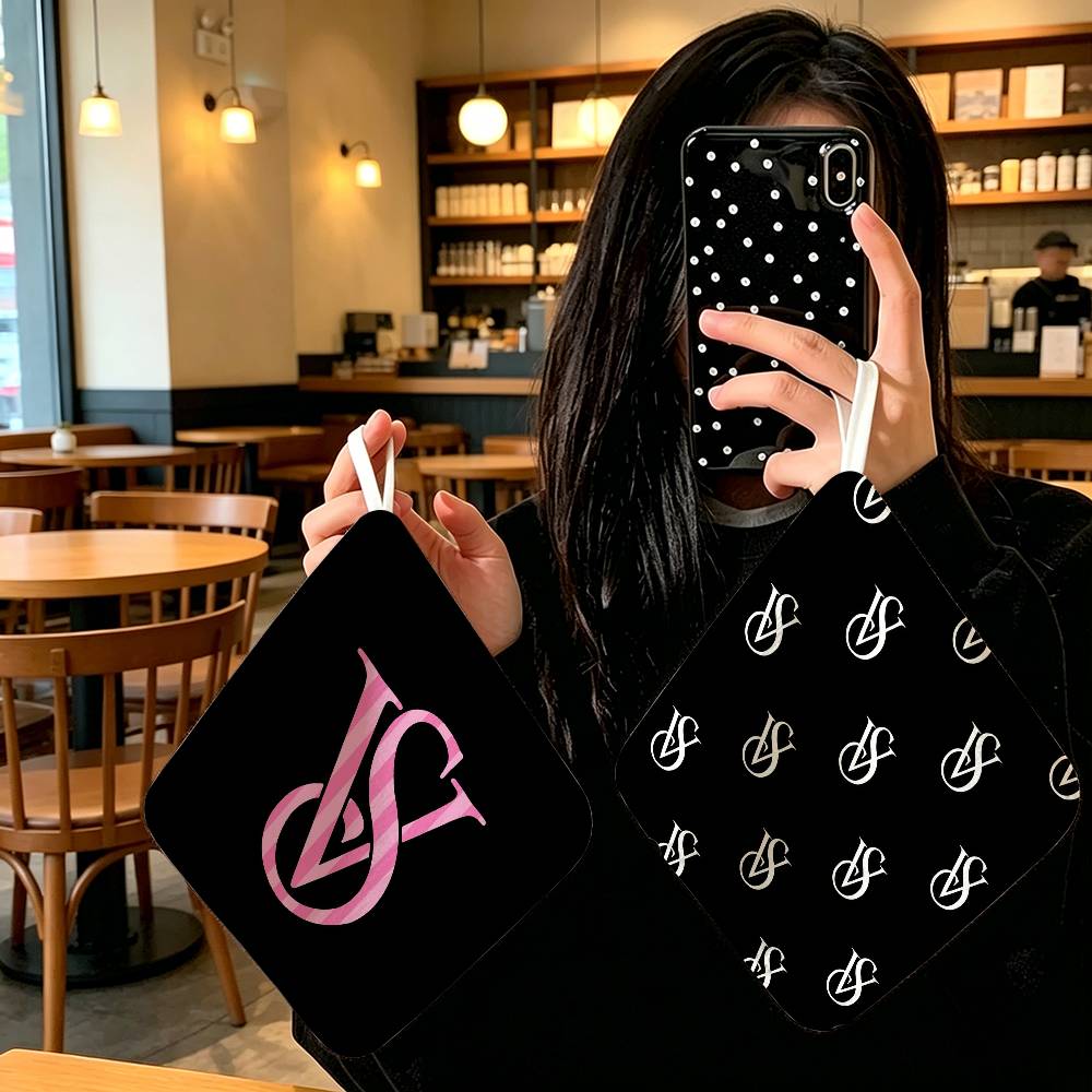 logo Hangende stijl Handdoek v - Beauty Makeup Louis Vuitton recensie en prijs