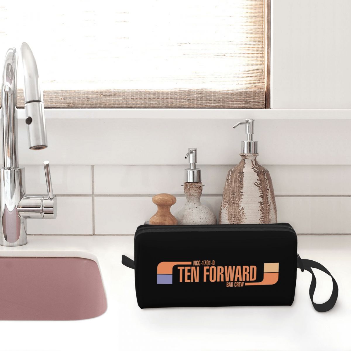 Ten Forward Bar Crew NCC 1701- - Beauty Makeup Bar recensie en prijs
